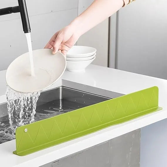 Silicone Kitchen Sink Splash Guard – Anti-Splash Water Protection Baffle